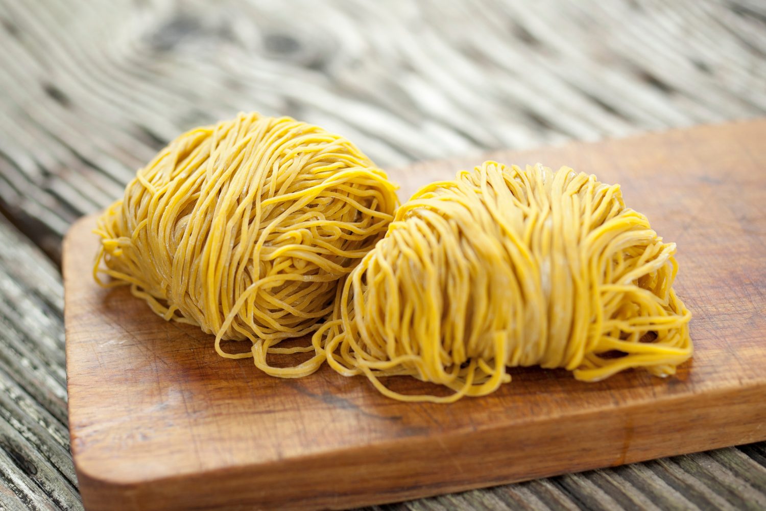 Elevate your menu with Fortune Noodles' premium foodservice noodles bulk. Discover our restaurant quality udon supplier options, wholesale Asian noodles USA, and fresh yakisoba for chefs. Perfect for bulk culinary needs.